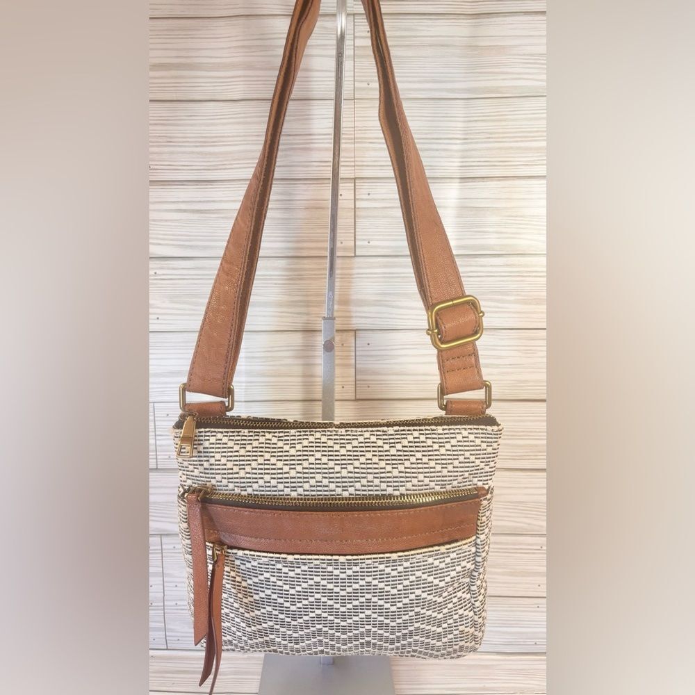 067- Fossil Corey Leather n Fabric Crossbody w/ Neutral Colors